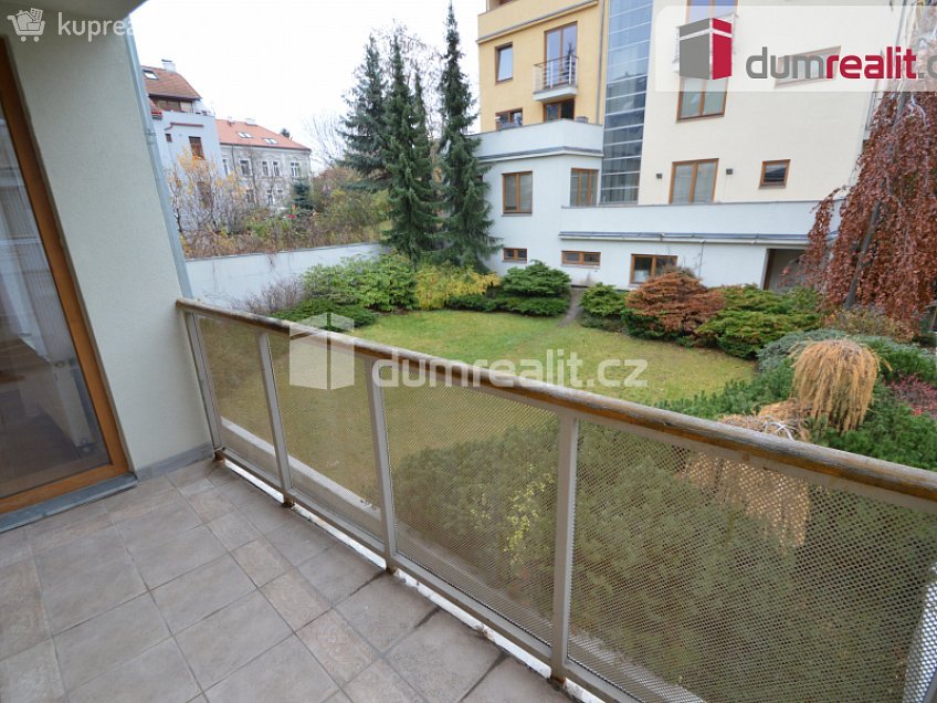 Pronájem bytu 2+kk 56 m^2 Hošťálkova, Praha 6 