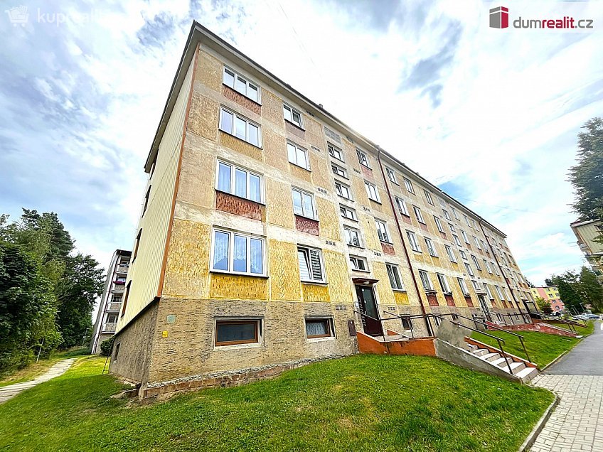 Prodej bytu 2+1 52 m^2 Bukovany, Bukovany 