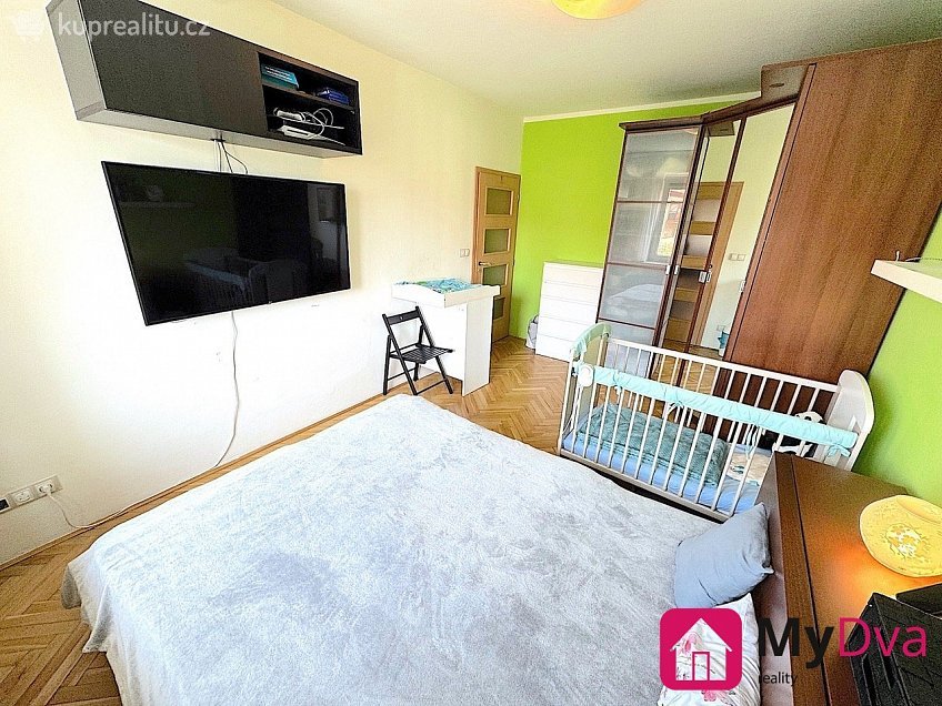 Pronájem bytu 2+1 55 m^2 Smetanova, Znojmo 