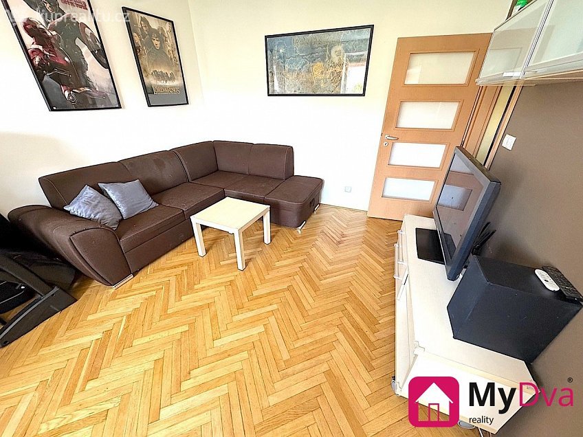 Pronájem bytu 2+1 55 m^2 Smetanova, Znojmo 