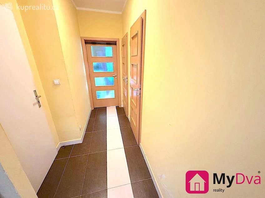 Pronájem bytu 2+1 55 m^2 Smetanova, Znojmo 