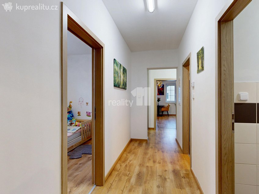 Prodej bytu 4+kk 87 m^2 K Břežanům, Dolní Břežany 