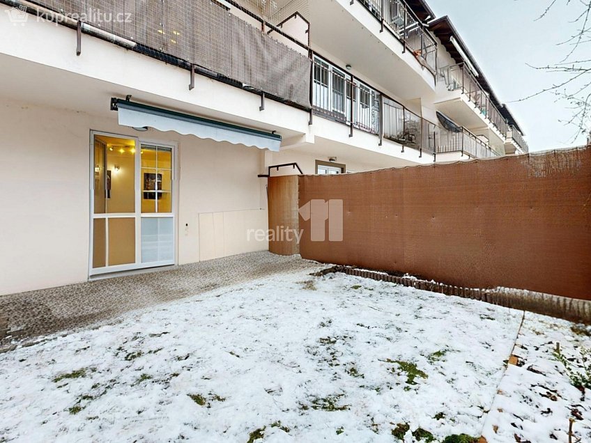 Prodej bytu 4+kk 87 m^2 K Břežanům, Dolní Břežany 