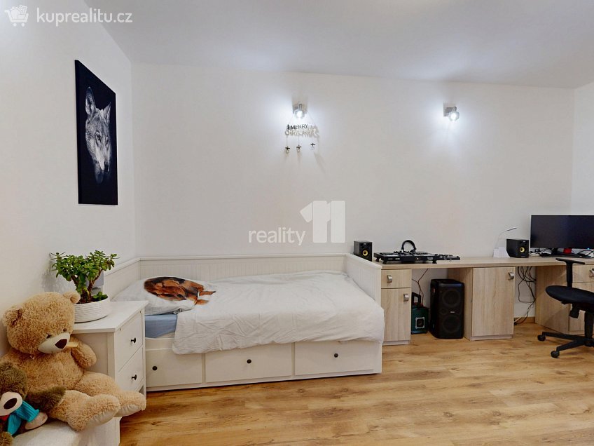 Prodej bytu 4+kk 87 m^2 K Břežanům, Dolní Břežany 