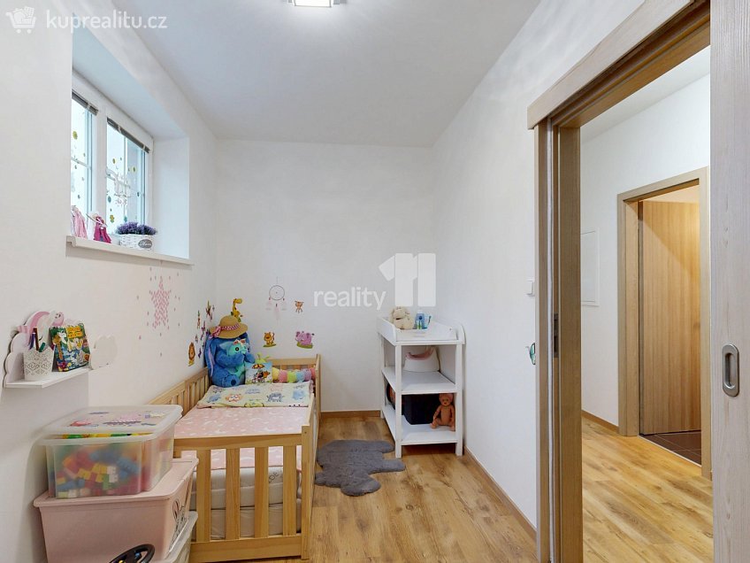 Prodej bytu 4+kk 87 m^2 K Břežanům, Dolní Břežany 