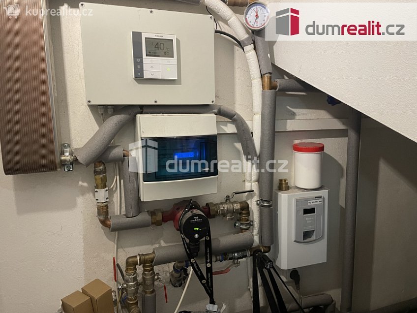 Prodej  rodinného domu 140 m^2 Hradešín, Hradešín 