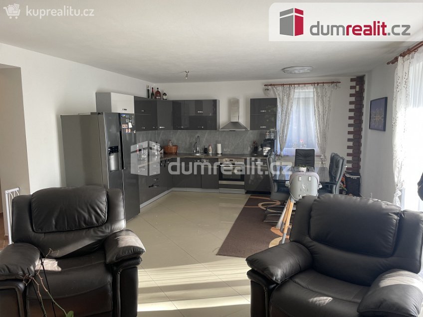 Prodej  rodinného domu 140 m^2 Hradešín, Hradešín 