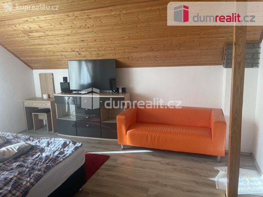 Prodej  rodinného domu 140 m^2 Hradešín, Hradešín 