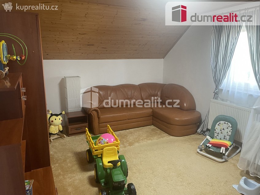 Prodej  rodinného domu 140 m^2 Hradešín, Hradešín 