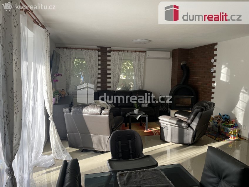 Prodej  rodinného domu 140 m^2 Hradešín, Hradešín 