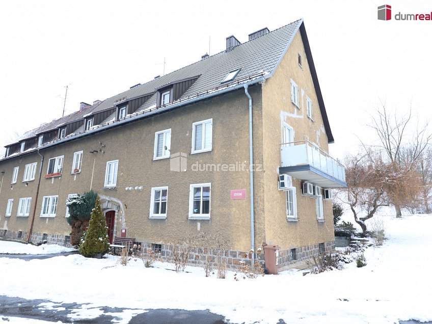 Pronájem  komerční reality 84 m^2 Severní, Karlovy Vary 