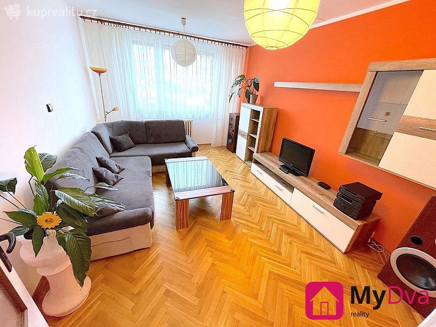 Pronájem bytu 2+1 58 m^2 Pražská, Znojmo 