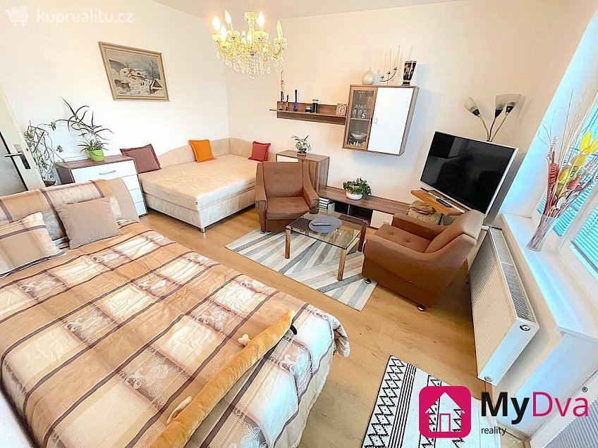 Pronájem bytu 2+kk 48 m^2 Rooseveltova, Znojmo 