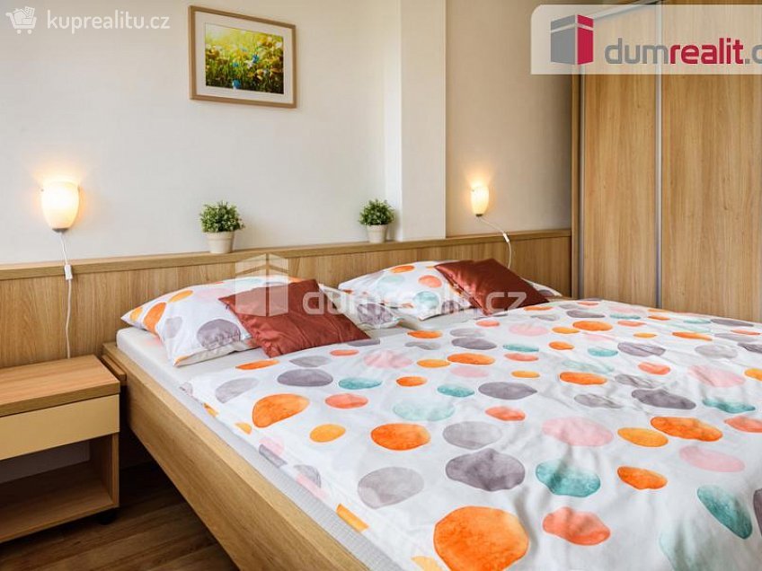 Prodej bytu 3+kk 70 m^2 Všemina, Všemina 