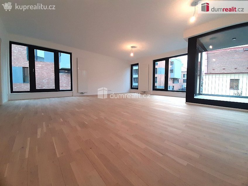 Pronájem bytu 3+kk 104 m^2 Michelská, Praha 4 