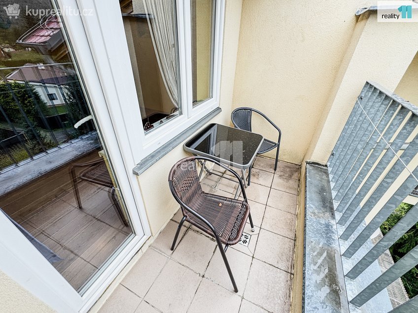 Prodej bytu 2+1 61 m^2 Slapy, Slapy 