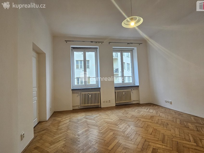 Pronájem bytu 2+kk 53 m^2 Wuchterlova, Praha 6 