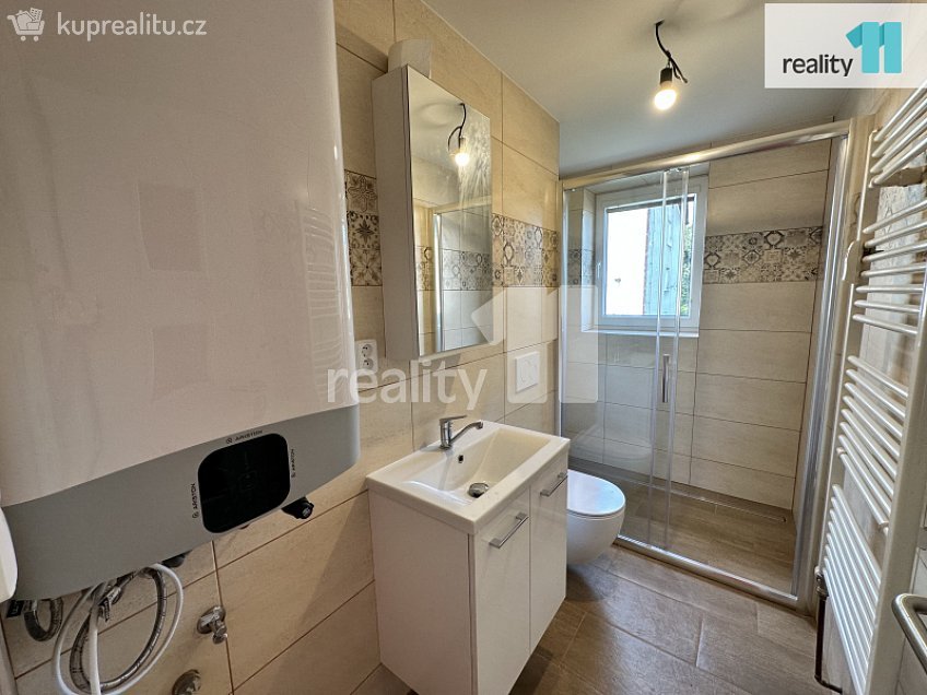 Pronájem bytu 3+1 65 m^2 Bezděz, Bezděz 