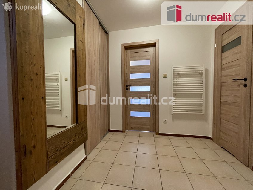 Prodej bytu 1+kk 48 m^2 Nádražní, Krnov 