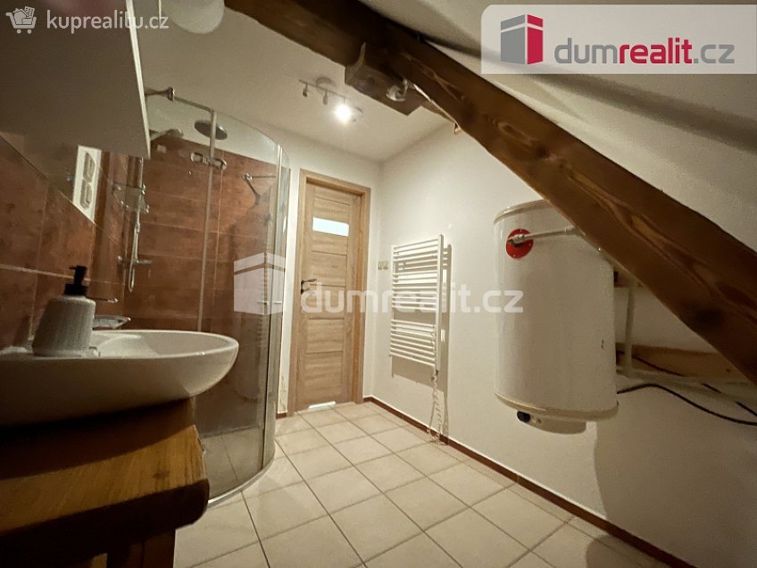 Prodej bytu 1+kk 48 m^2 Nádražní, Krnov 