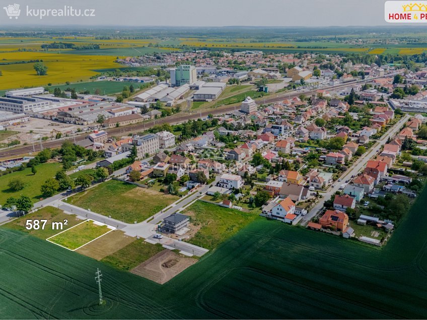 Prodej  stavebního pozemku 587 m^2 Dělnická, Pečky 