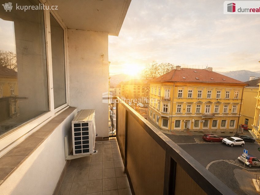 Prodej bytu 3+1 78 m^2 Teplická, Děčín 