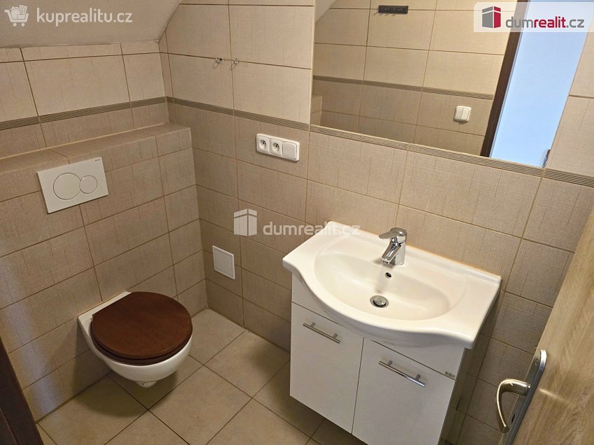 Pronájem  rodinného domu 170 m^2 Dolní Bousov, Dolní Bousov 