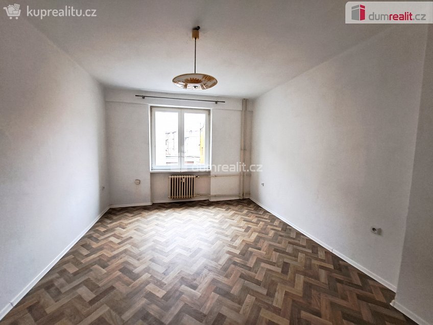 Pronájem bytu 2+1 54 m^2 Na Pile, Ústí nad Labem 