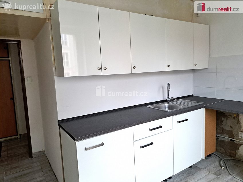 Pronájem bytu 2+1 54 m^2 Na Pile, Ústí nad Labem 