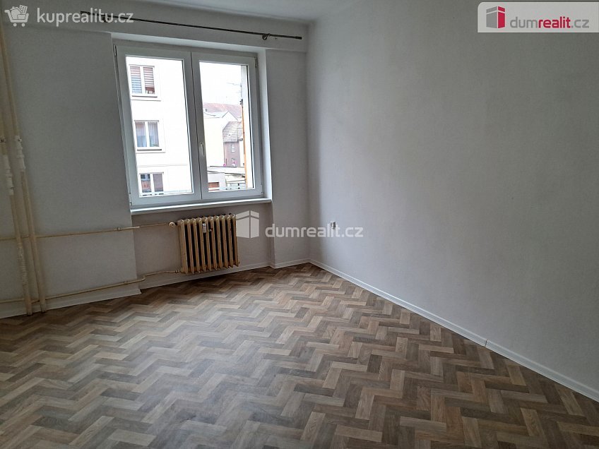 Pronájem bytu 2+1 54 m^2 Na Pile, Ústí nad Labem 