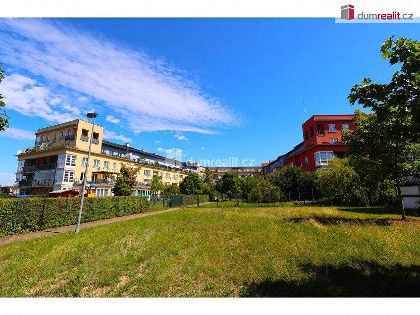 Prodej bytu 3+kk 82 m^2 Pelzova, Praha-Zbraslav 