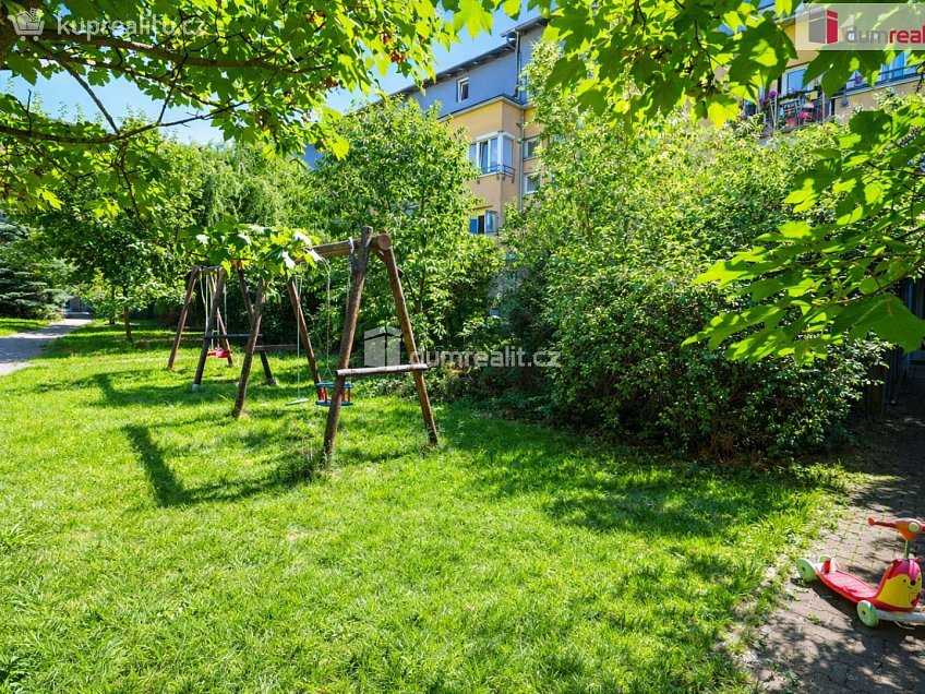 Prodej bytu 3+kk 82 m^2 Pelzova, Praha-Zbraslav 