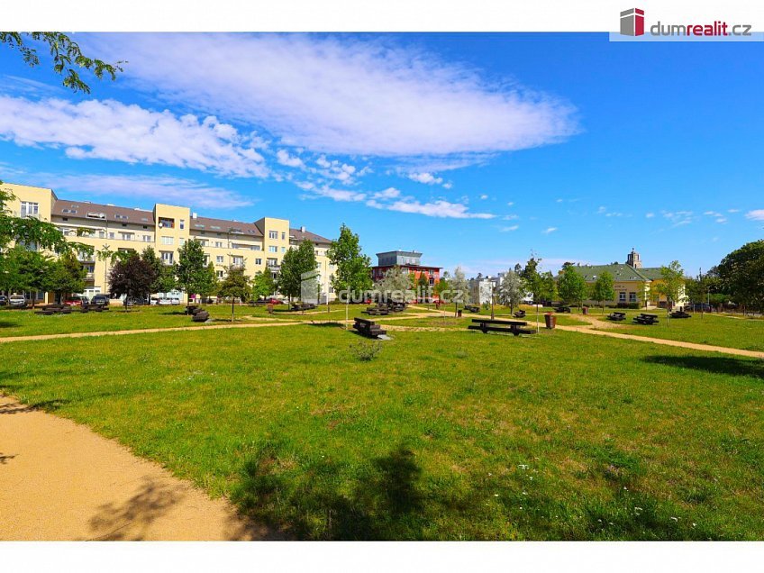 Prodej bytu 3+kk 82 m^2 Pelzova, Praha-Zbraslav 