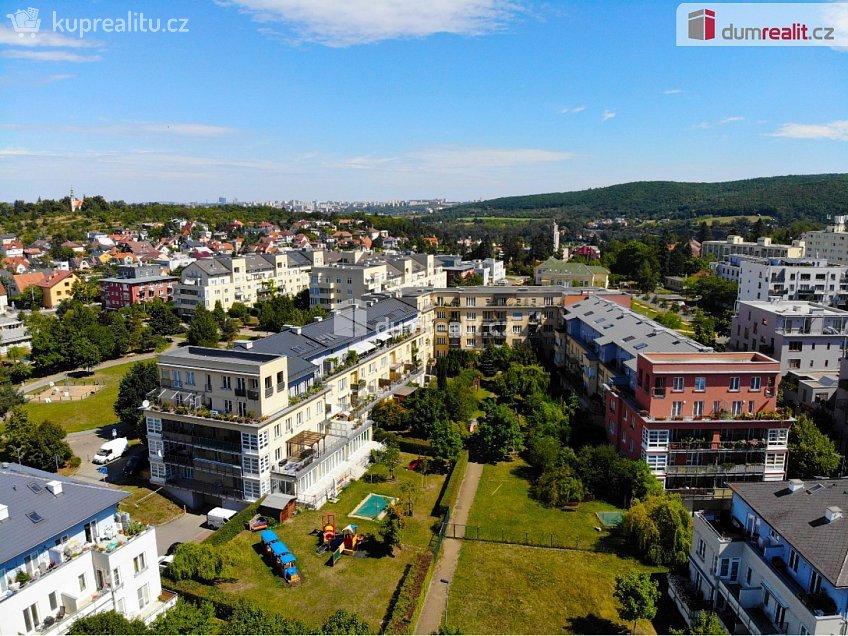 Prodej bytu 3+kk 82 m^2 Pelzova, Praha-Zbraslav 