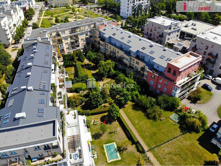 Prodej bytu 3+kk 82 m^2 Pelzova, Praha-Zbraslav 