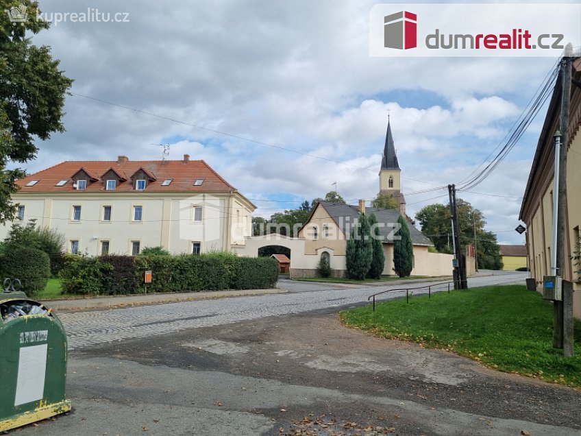 Pronájem bytu 3+1 80 m^2 Lošany, Lošany 