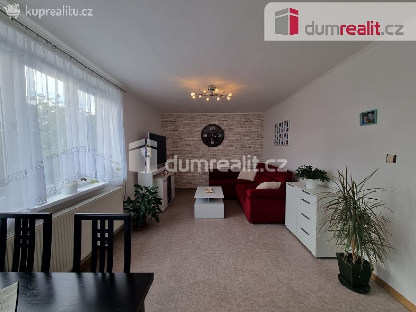 Pronájem bytu 3+1 80 m^2 Lošany, Lošany 