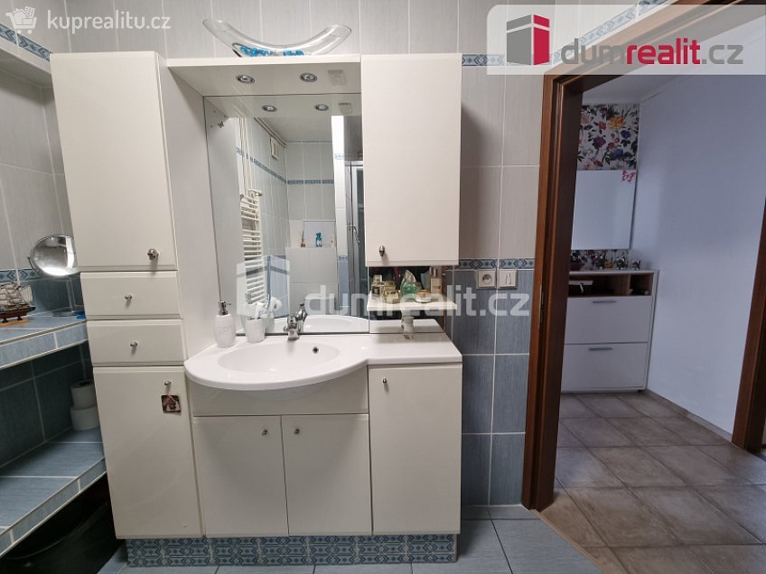 Pronájem bytu 3+1 80 m^2 Lošany, Lošany 