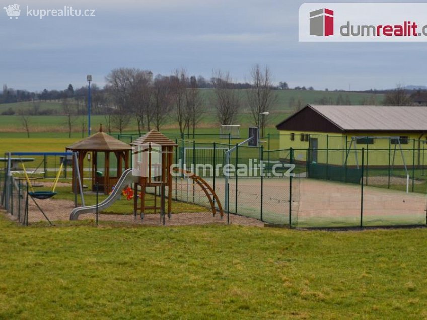 Pronájem bytu 3+1 80 m^2 Lošany, Lošany 