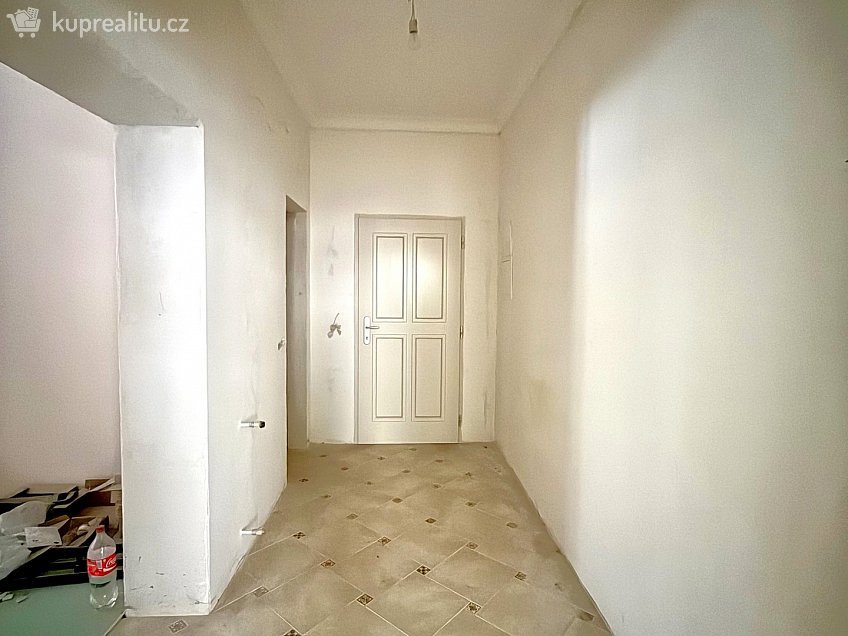 Prodej bytu 2+kk 64 m^2 Ruská 338, Mariánské Lázně 