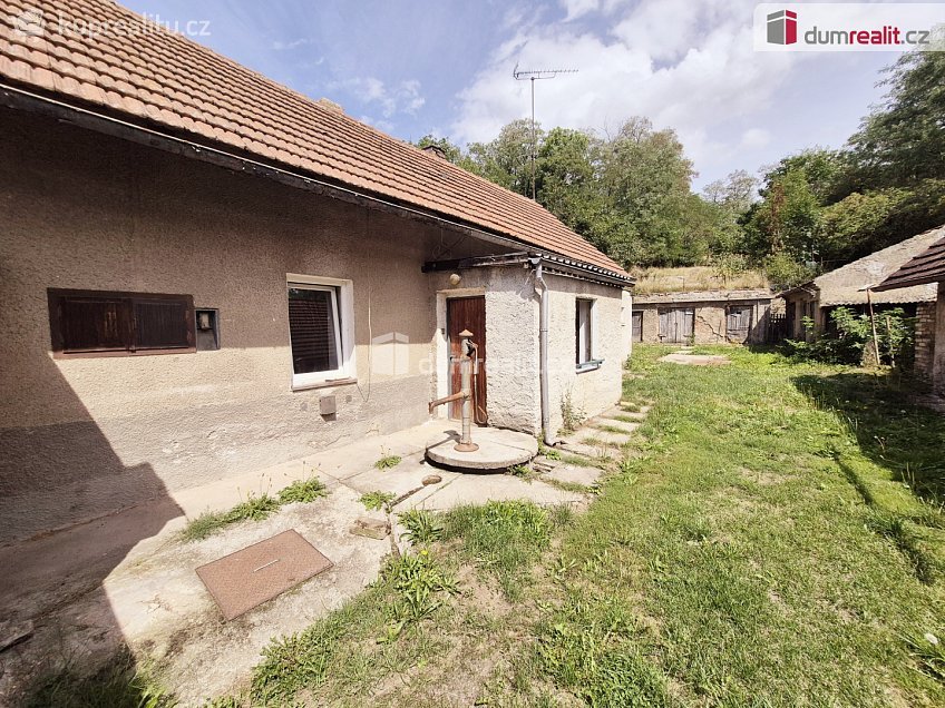 Prodej  rodinného domu 60 m^2 Straškov-Vodochody, Straškov-Vodochody 