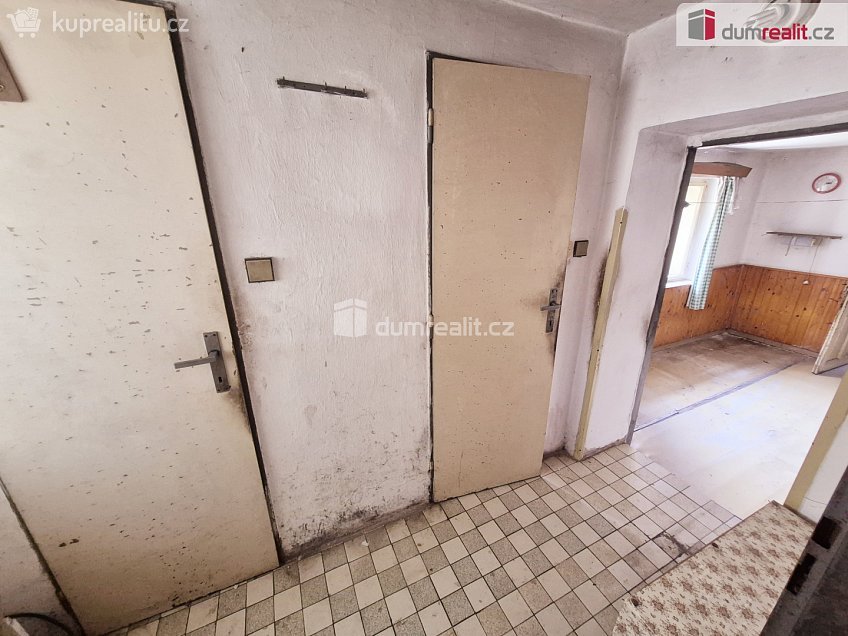 Prodej  rodinného domu 60 m^2 Straškov-Vodochody, Straškov-Vodochody 