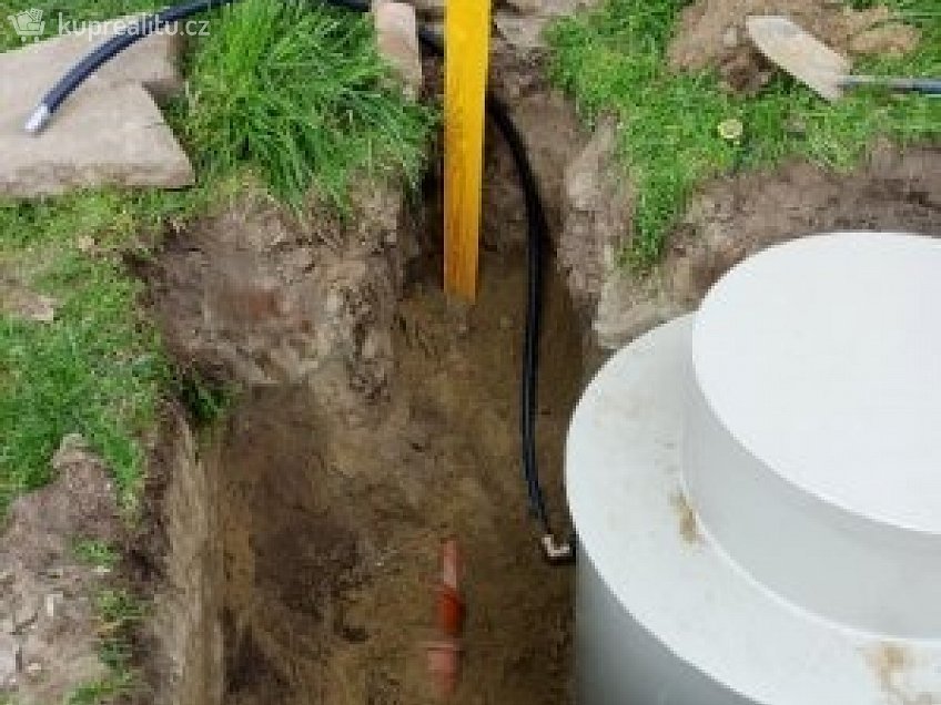 Pronájem  vinného sklepu 36 m^2 Břežany, Břežany 