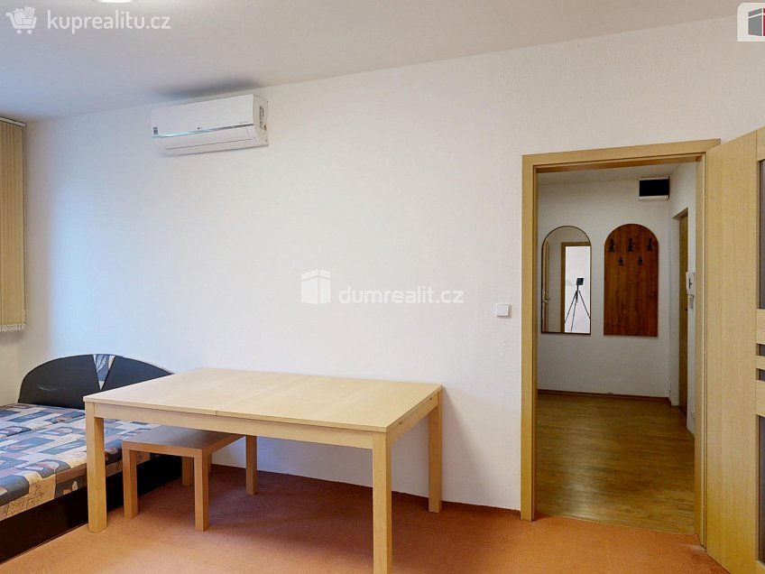 Prodej bytu 1+1 42 m^2 Pionýrů, Frýdek-Místek 