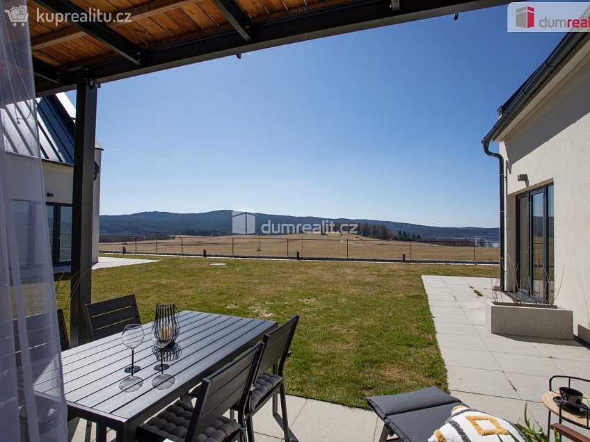 Prodej bytu 1+kk 47 m^2 Frymburk, Frymburk 