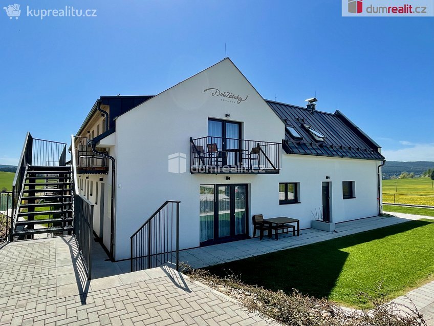 Prodej bytu 1+kk 47 m^2 Frymburk, Frymburk 