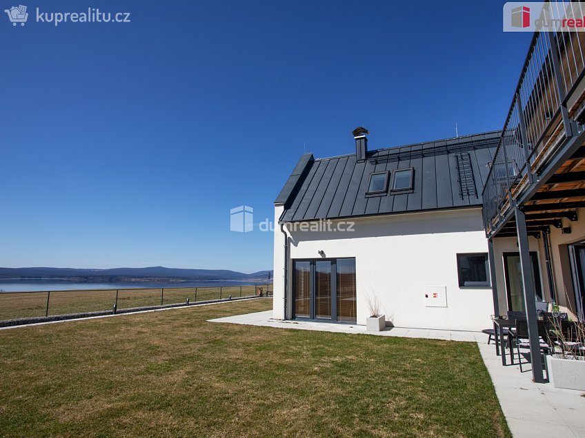 Prodej bytu 1+kk 47 m^2 Frymburk, Frymburk 