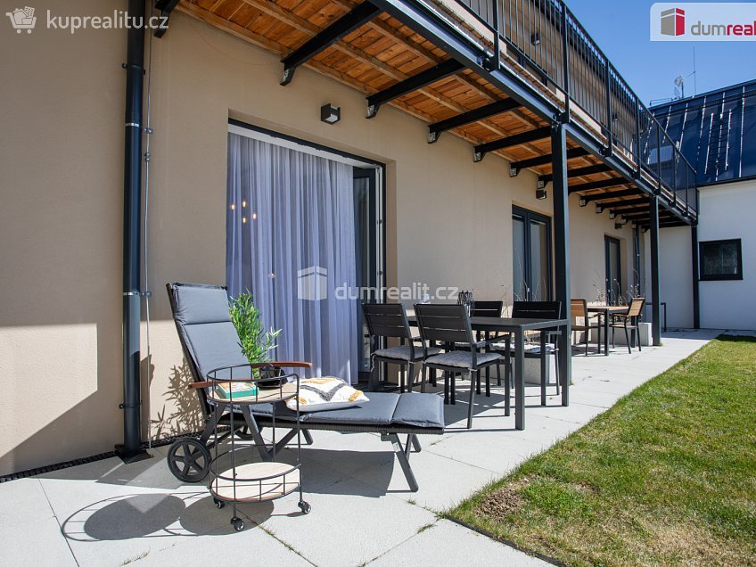 Prodej bytu 1+kk 47 m^2 Frymburk, Frymburk 