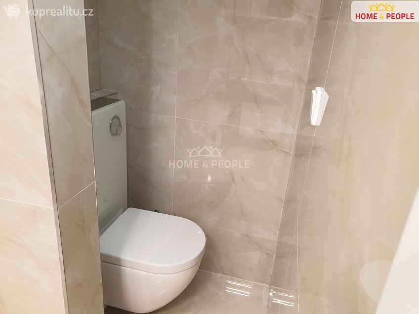 Pronájem bytu 2+kk 42 m^2 Pražského povstání, Benešov 