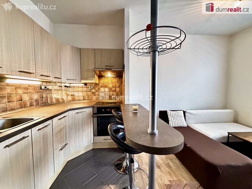 Prodej bytu 2+kk 40 m^2 Ježkova, Ústí nad Labem 